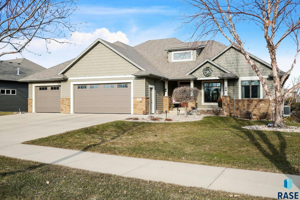 212 W 77TH ST, SIOUX FALLS, SD 57108, photo 1 of 53