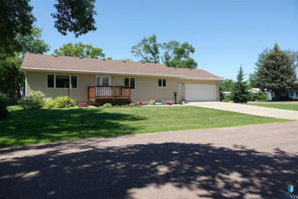 761 N 5TH AVE, CANISTOTA, SD 57012 - Image 1