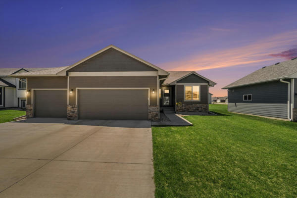 1188 CYBER CT, MADISON, SD 57042 - Image 1