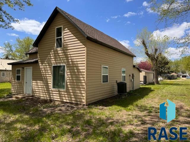 207 N STATE ST, VIBORG, SD 57070, photo 1 of 17