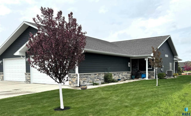 1418 W 20TH AVE, MITCHELL, SD 57301 - Image 1