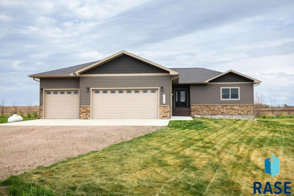26166 REED CT, CANISTOTA, SD 57012 - Image 1