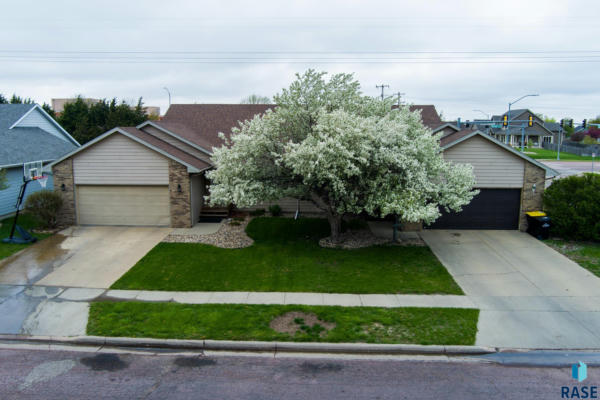1501 S CAMPBELL TRL, SIOUX FALLS, SD 57106 - Image 1