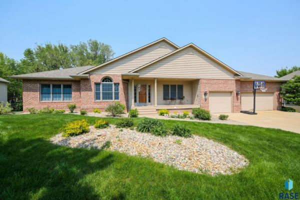 208 W SAINT ANDREWS DR, SIOUX FALLS, SD 57108 - Image 1