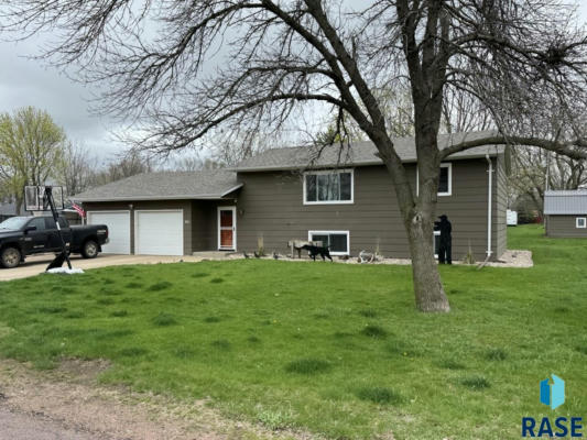 304 S RANDALL AVE, MARION, SD 57043 - Image 1