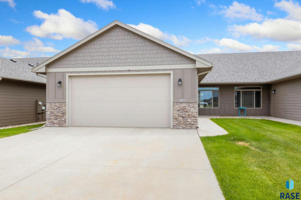 8813 W ANNABELLE ST, SIOUX FALLS, SD 57106 - Image 1