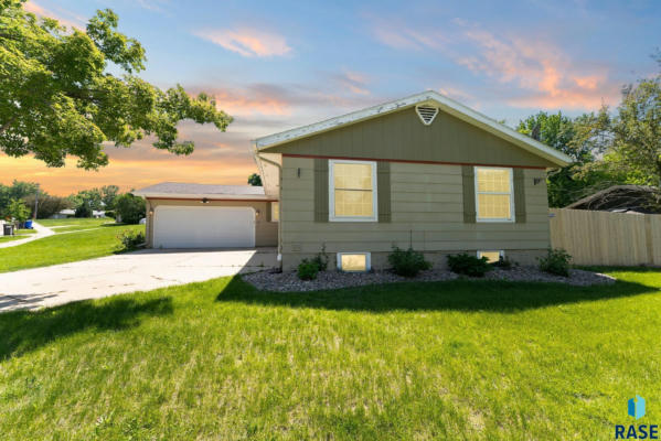 4001 S GLENVIEW RD, SIOUX FALLS, SD 57103 - Image 1
