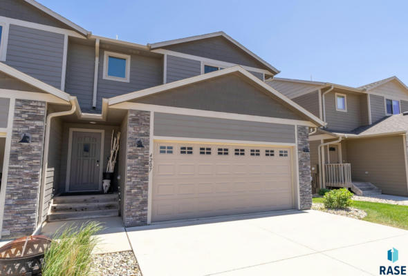 4207 KNOB HILL CT CT COURT, SIOUX FALLS, SD 57107 - Image 1