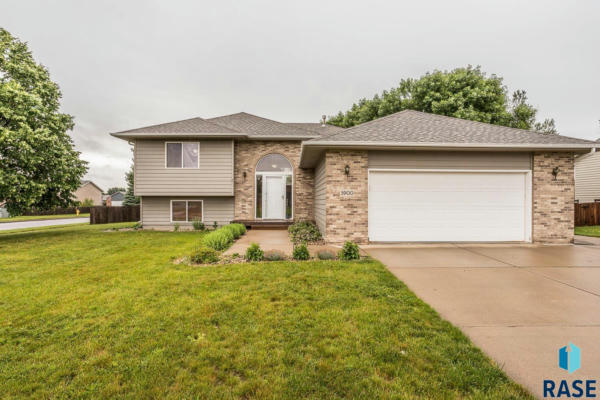 5900 S SAN DIEGO AVE, SIOUX FALLS, SD 57106 - Image 1