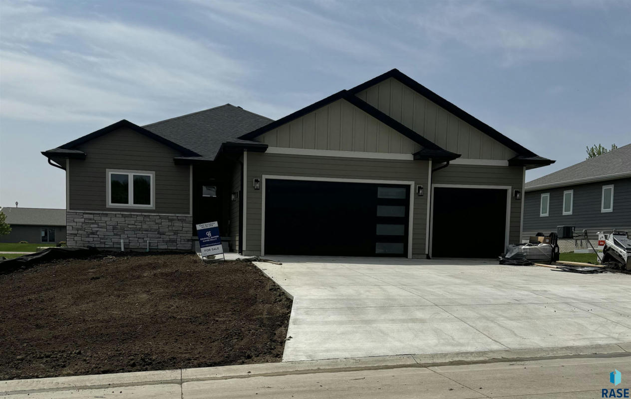 202 S 15TH AVE, ROCK RAPIDS, IA 51246, photo 1 of 16