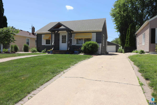 2427 S 4TH AVE, SIOUX FALLS, SD 57105 - Image 1