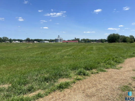 S WESTERN AVE, HARTFORD, SD 57033, photo 3 of 7