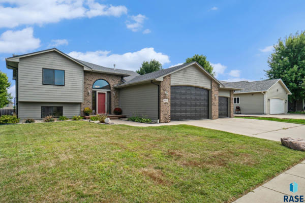 3920 S VILLANOVA AVE, SIOUX FALLS, SD 57106 - Image 1