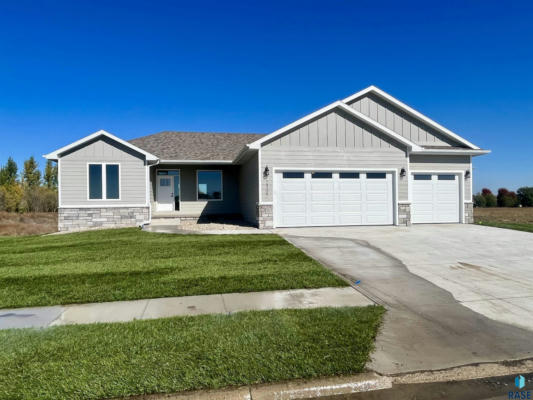1307 COUNTRY CLUB DR, ELK POINT, SD 57025 - Image 1