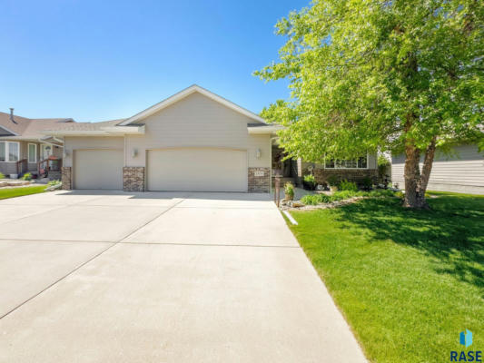 7305 W 52ND ST, SIOUX FALLS, SD 57106 - Image 1