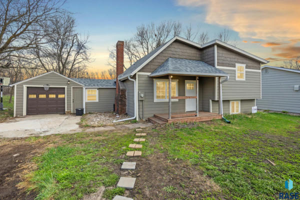 511 SOUTHSIDE ST, VALLEY SPRINGS, SD 57068 - Image 1