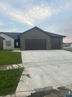 813 TURTLE CREEK DR, HARTFORD, SD 57033 - Image 1