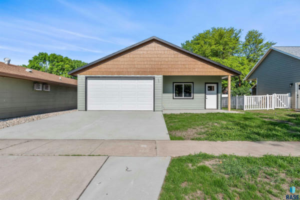 111 N 2ND AVE, CANISTOTA, SD 57012 - Image 1