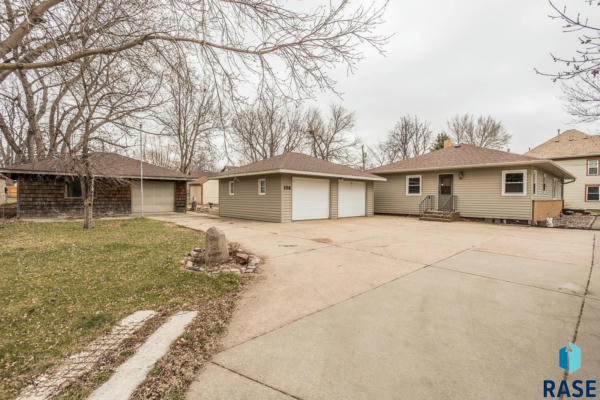 104 S SYCAMORE AVE, SIOUX FALLS, SD 57110 - Image 1