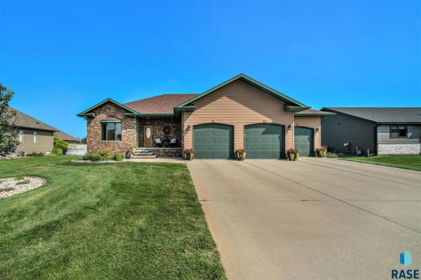 1012 NE 11TH ST, MADISON, SD 57042 - Image 1