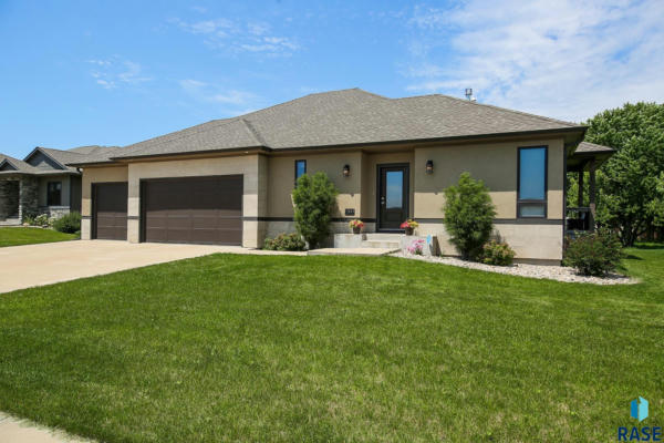 7813 S PINEWOOD AVE, SIOUX FALLS, SD 57108 - Image 1