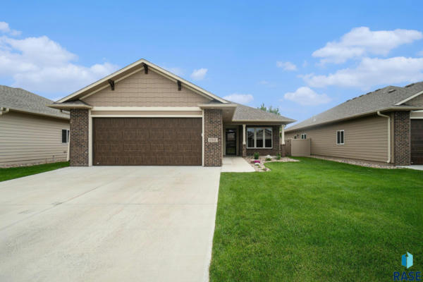 1512 S WHEATLAND AVE, SIOUX FALLS, SD 57106 - Image 1