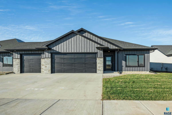 1803 N CAVALIER AVE, SIOUX FALLS, SD 57107 - Image 1