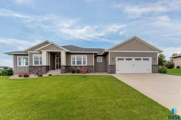 8400 E WILLOW WOOD ST, SIOUX FALLS, SD 57110 - Image 1